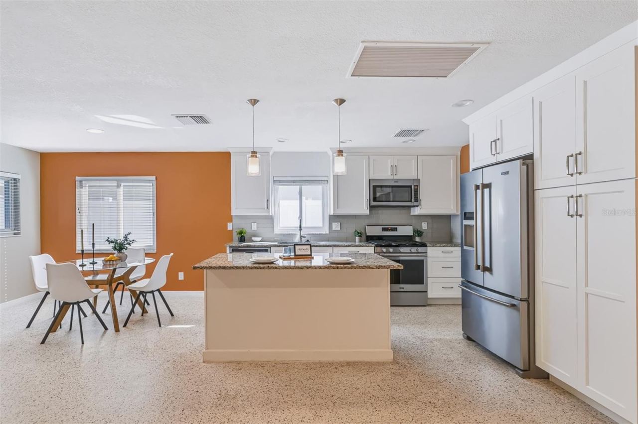 Photo 2 of 624 Dunraven Dr, Winter Park, FL 32792