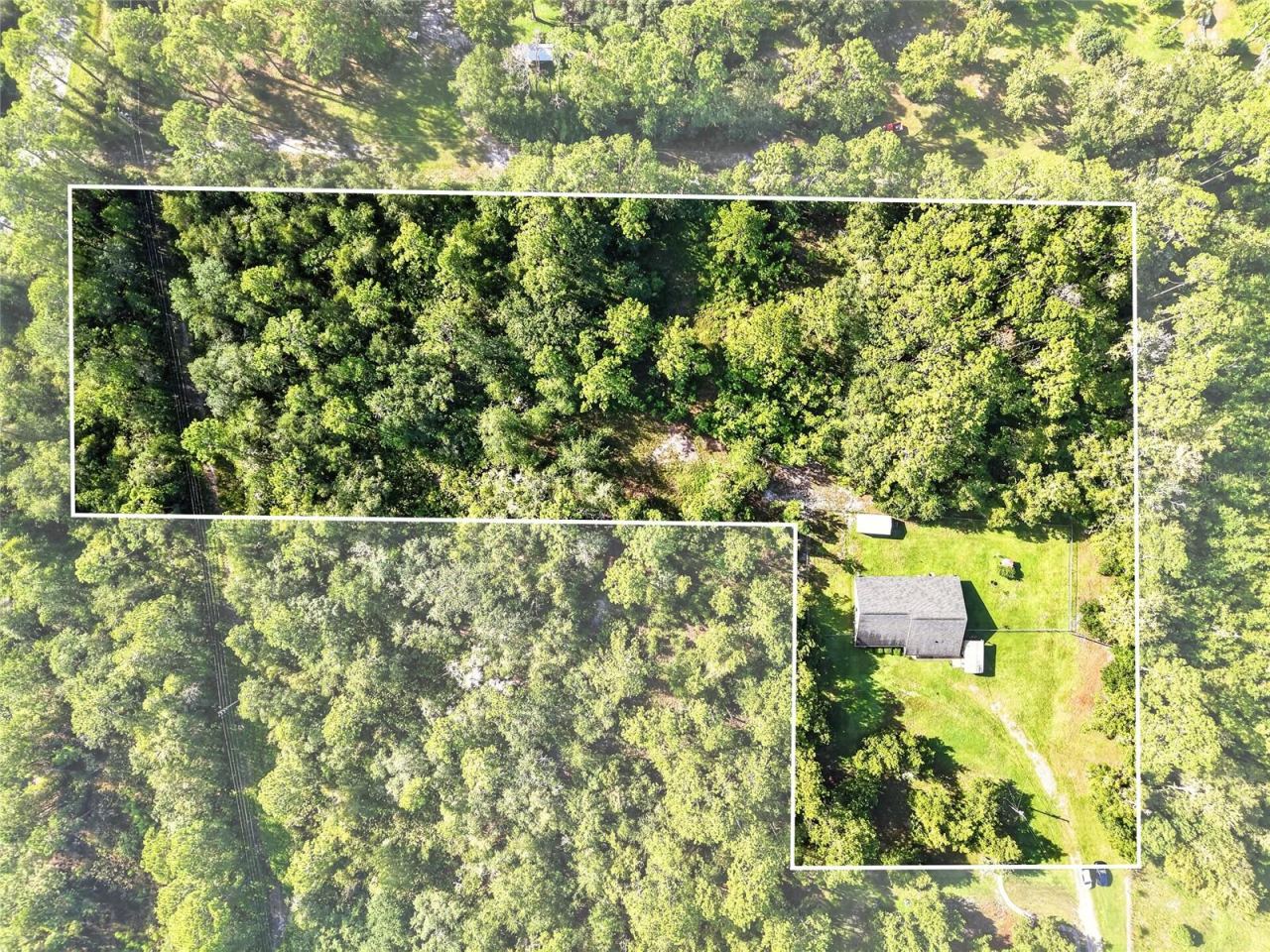 Photo 4 of 118 Garnet Pl, Interlachen, FL 32148