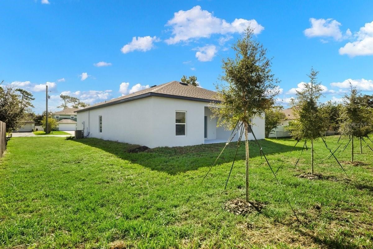 Photo 4 of 1768 Courtland Blvd, Deltona, FL 32738