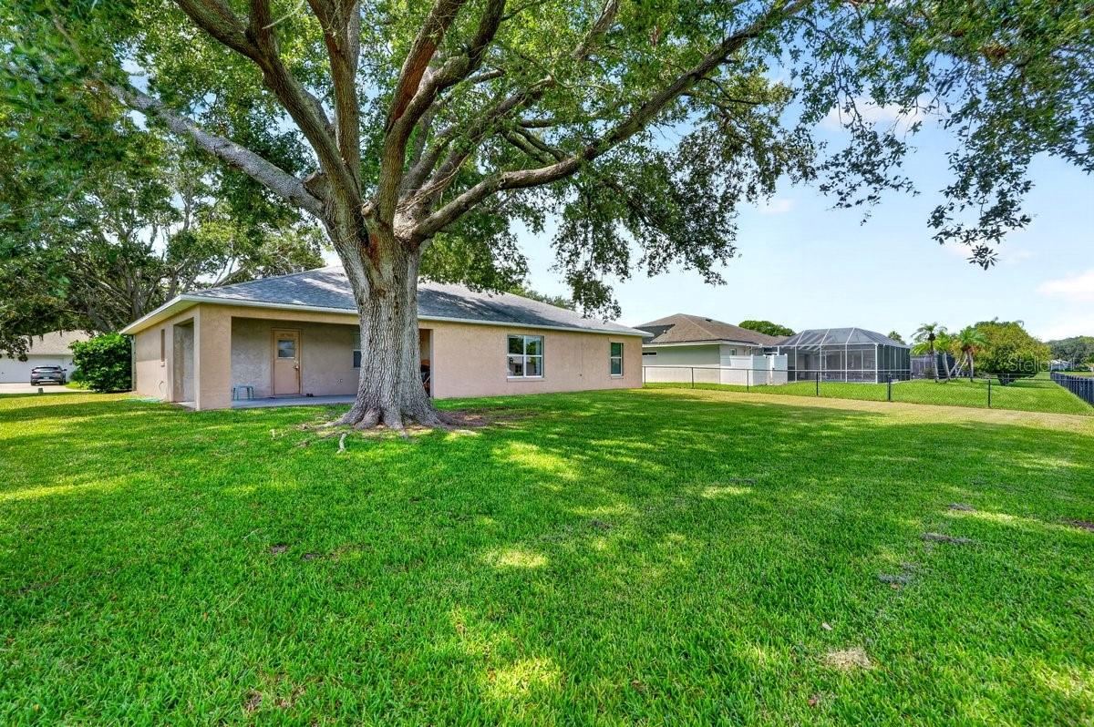 Photo 5 of 5 Spinnaker Cir, South Daytona, FL 32119