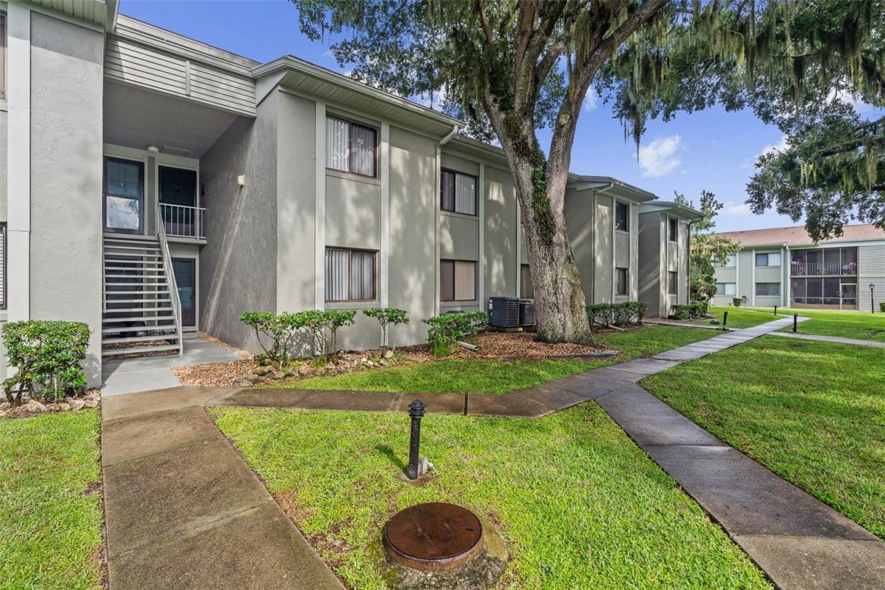 Photo 2 of 310 Palm Coast Pkwy Ne Unit 204 #204, Palm Coast, FL 32137