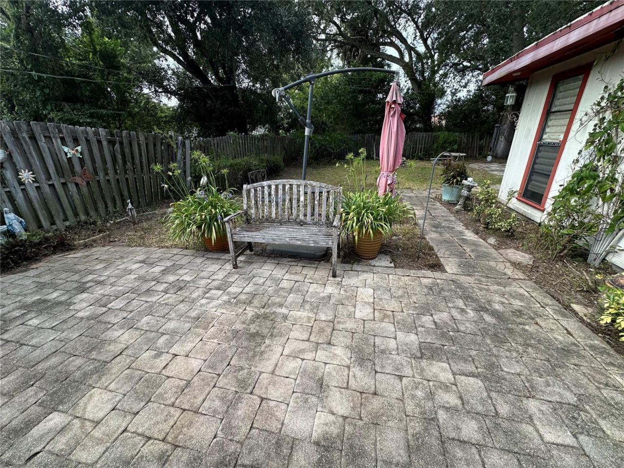 Photo 5 of 608 Dixie Ln, South Daytona, FL 32119