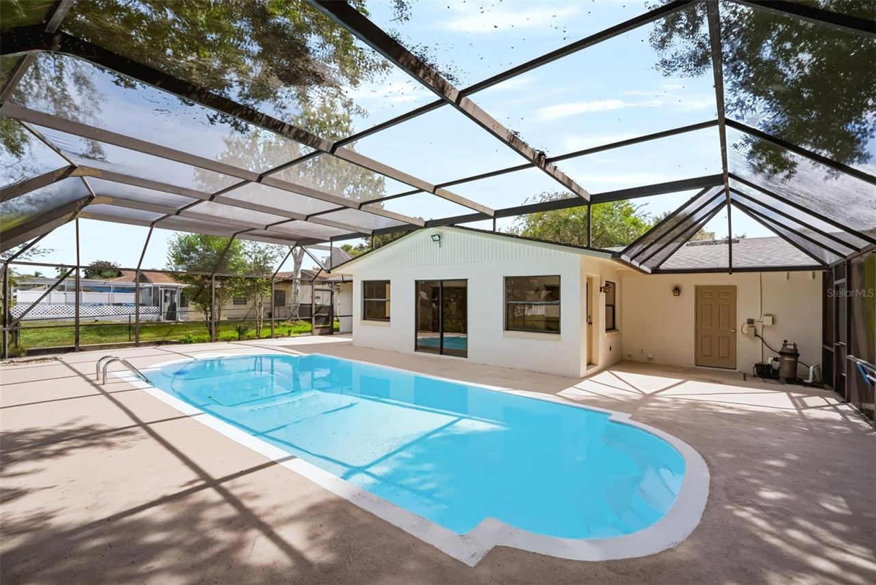 Photo 4 of 83 Farragut Dr, Palm Coast, FL 32137