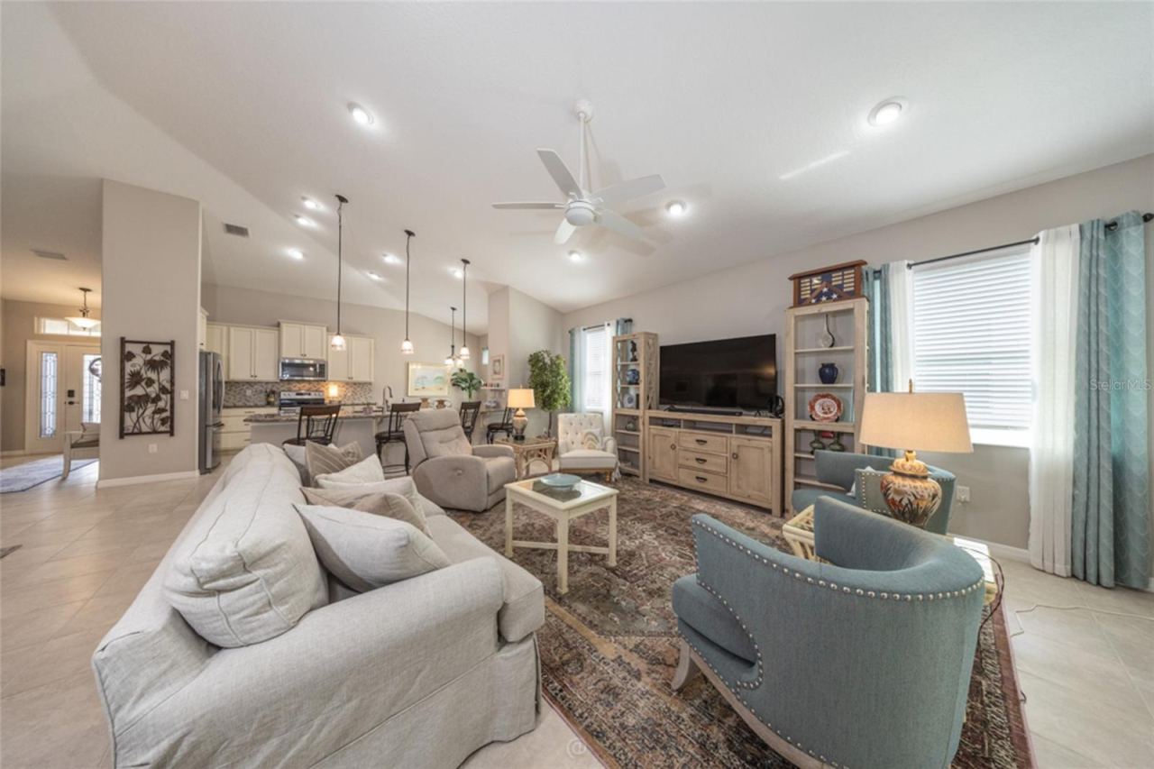 Photo 5 of 155 Park Place Cir, Palm Coast, FL 32164