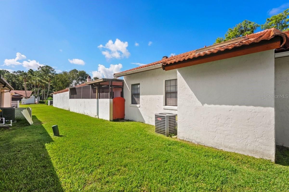 Photo 4 of 105 Oyster Catcher Ct, Daytona Beach, FL 32119