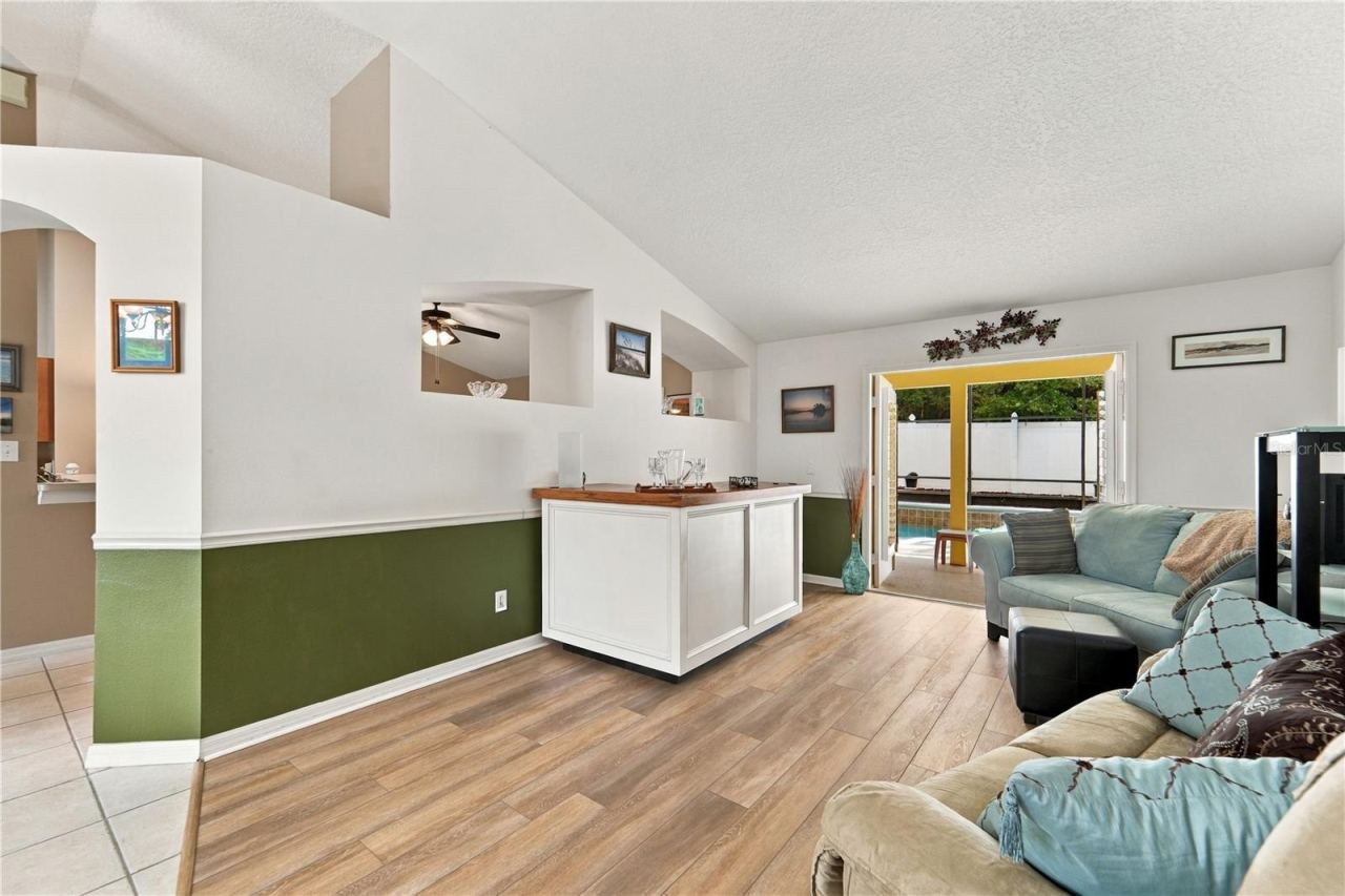 Photo 4 of 1420 Bent Oaks Blvd, Deland, FL 32724