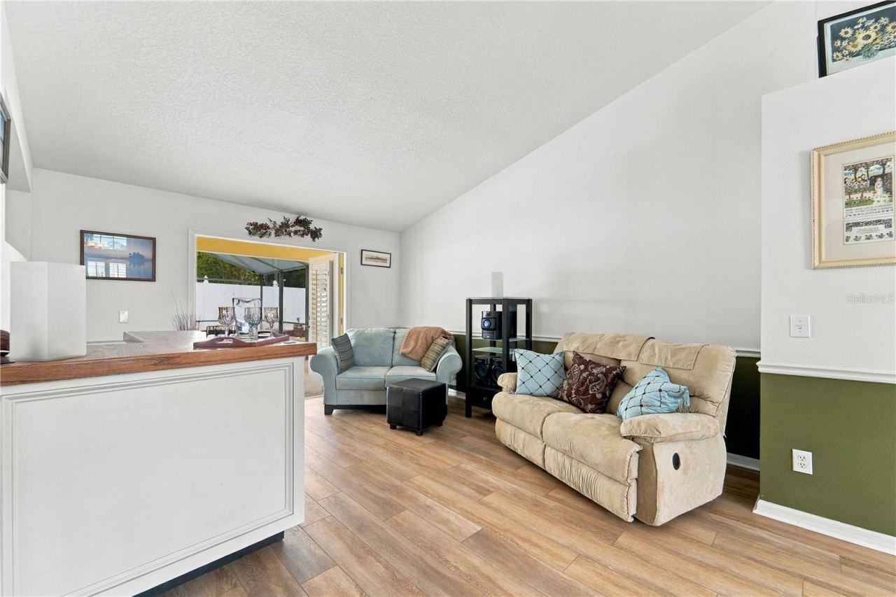 Photo 5 of 1420 Bent Oaks Blvd, Deland, FL 32724