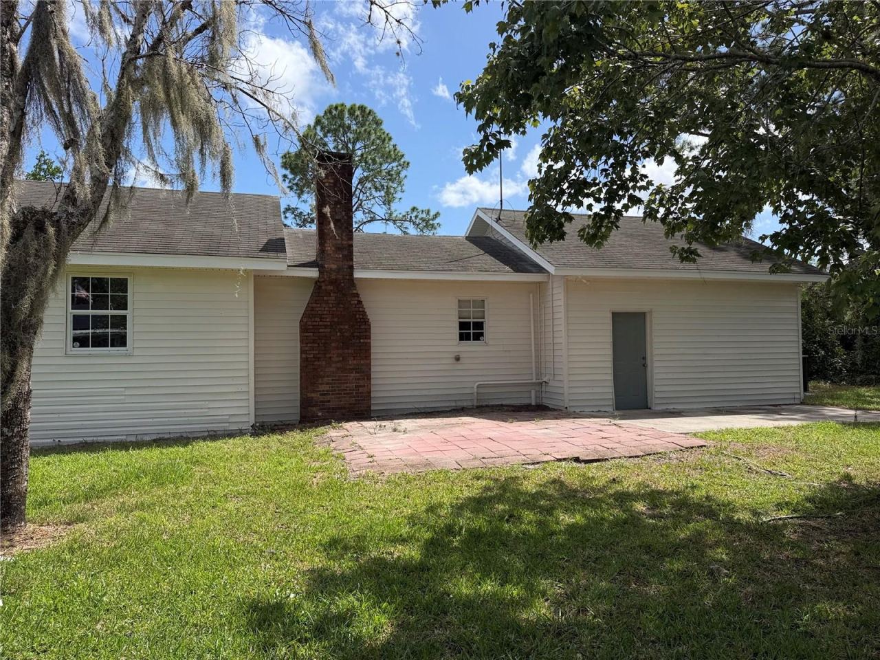 Photo 5 of 1881 Old Daytona Rd, Deland, FL 32724