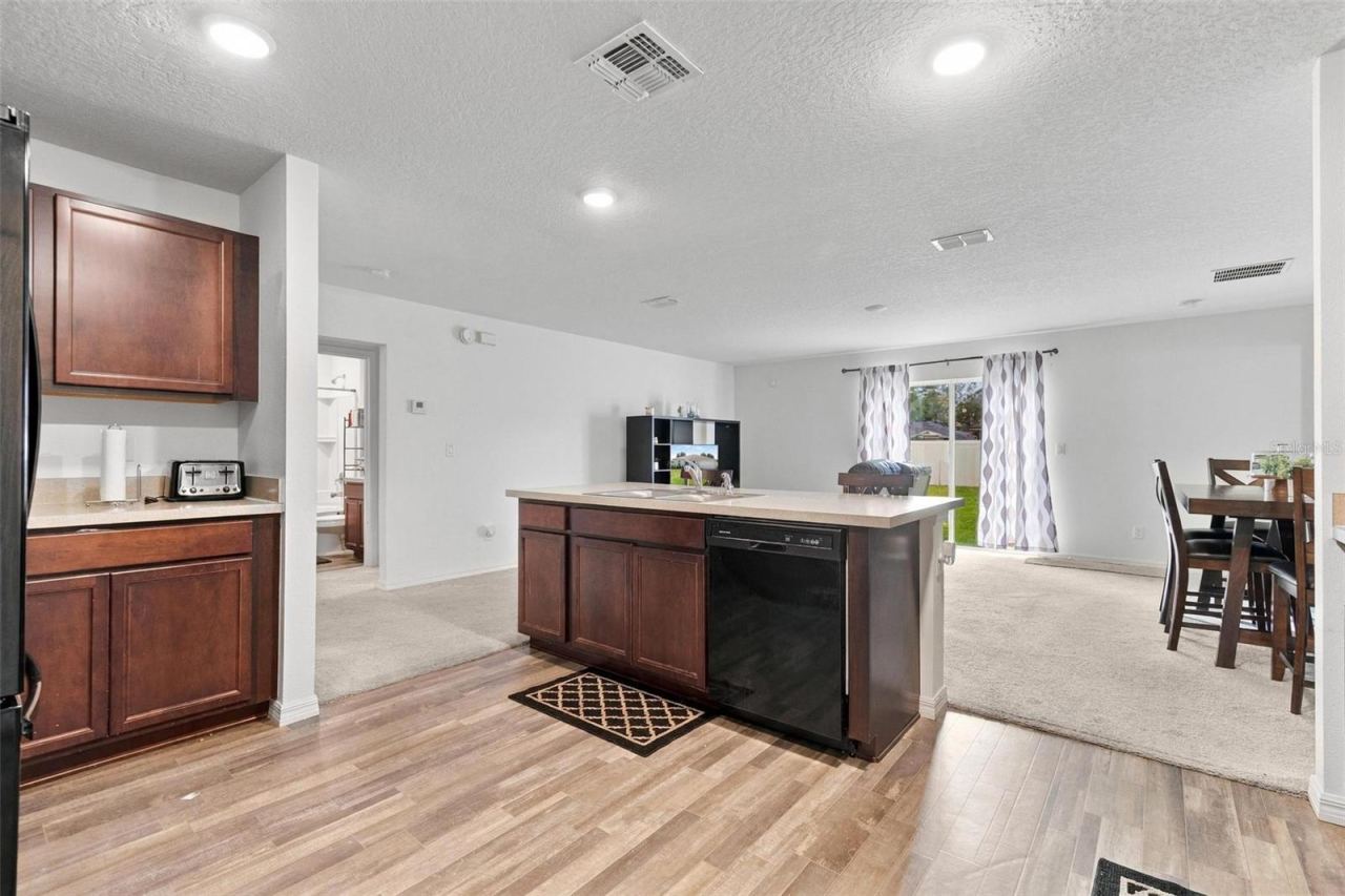 Photo 4 of 247 Bird Of Paradise Dr, Palm Coast, FL 32137