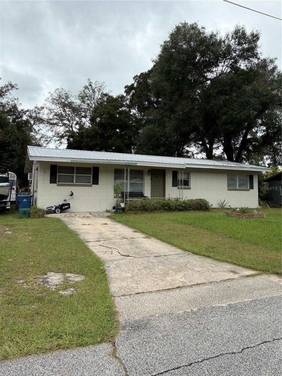 Photo 5 of 730 Lindley Blvd, Deland, FL 32724