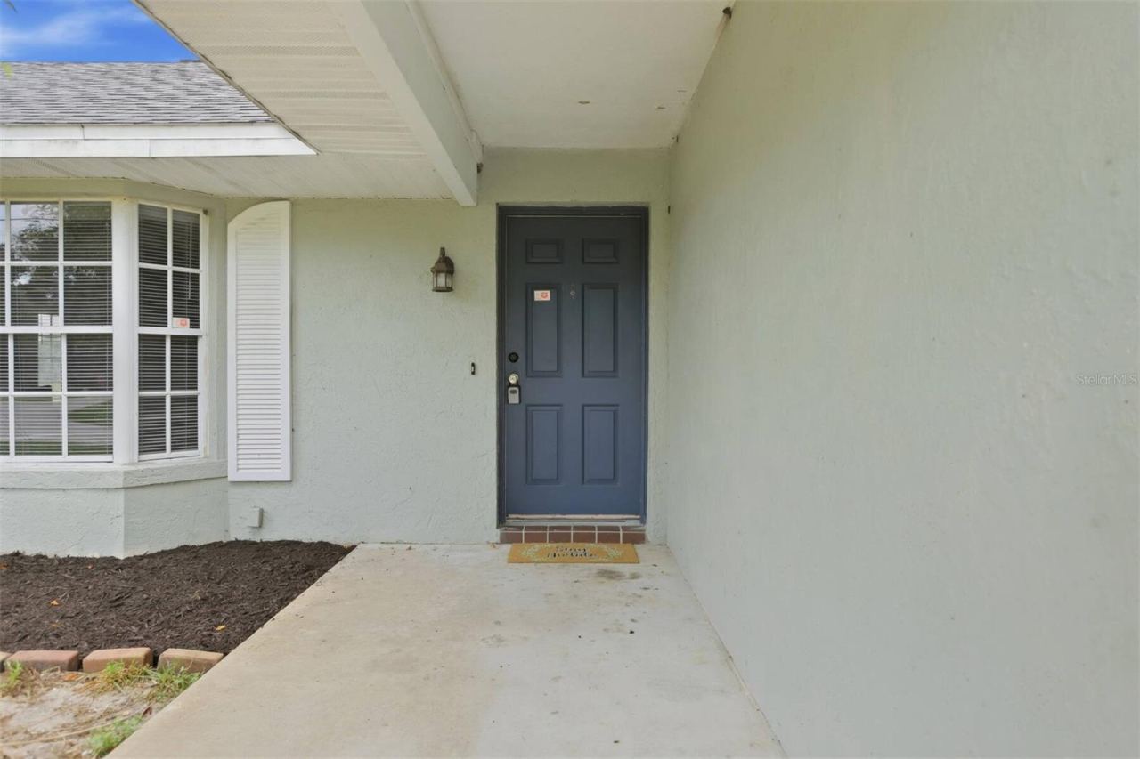 Photo 4 of 2699 Bentley Dr, Deltona, FL 32738