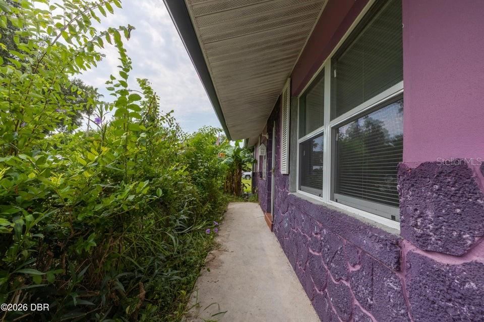 Photo 5 of 294 Eddie Ave, Holly Hill, FL 32117