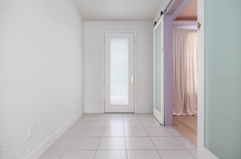 Photo 5 of 171 Azure Ct, Daytona Beach, FL 32124