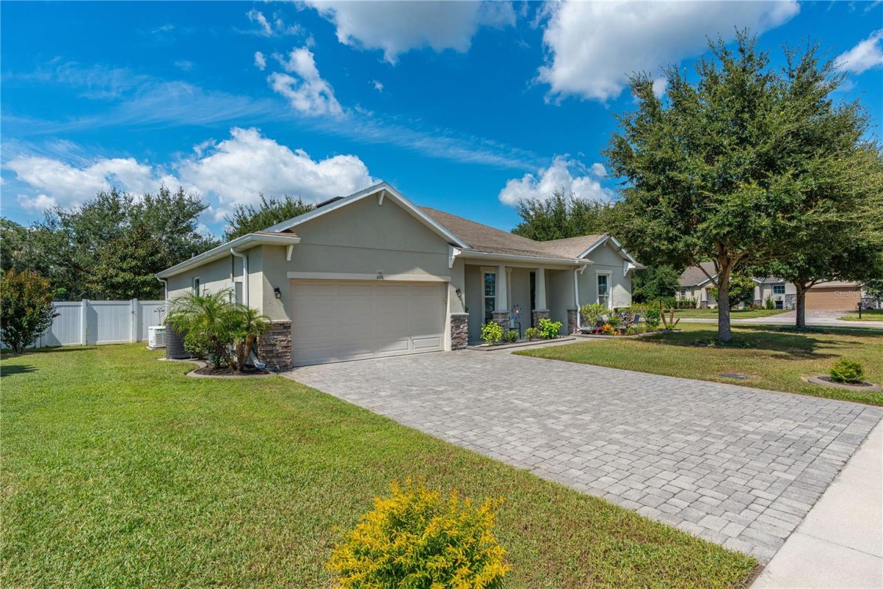 Photo 4 of 600 Sugar Ridge Dr, Deland, FL 32720
