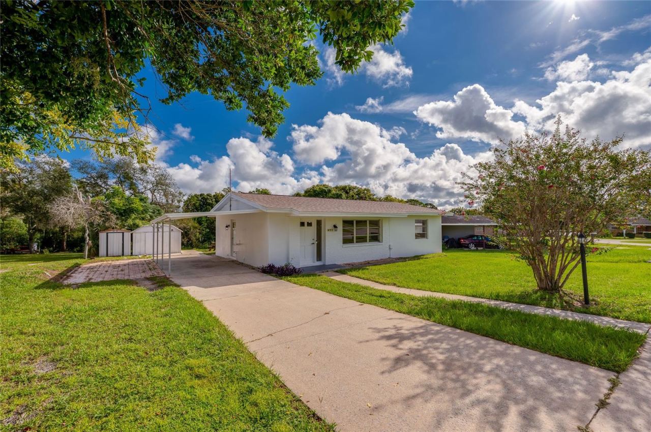 971 N Waycross Cir, Deltona, FL 32725