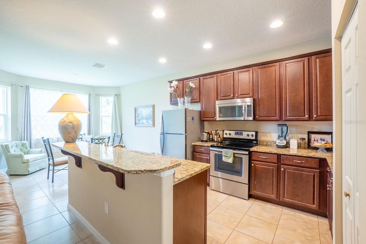 Photo 3 of 33 Ranshire Ln, Palm Coast, FL 32164