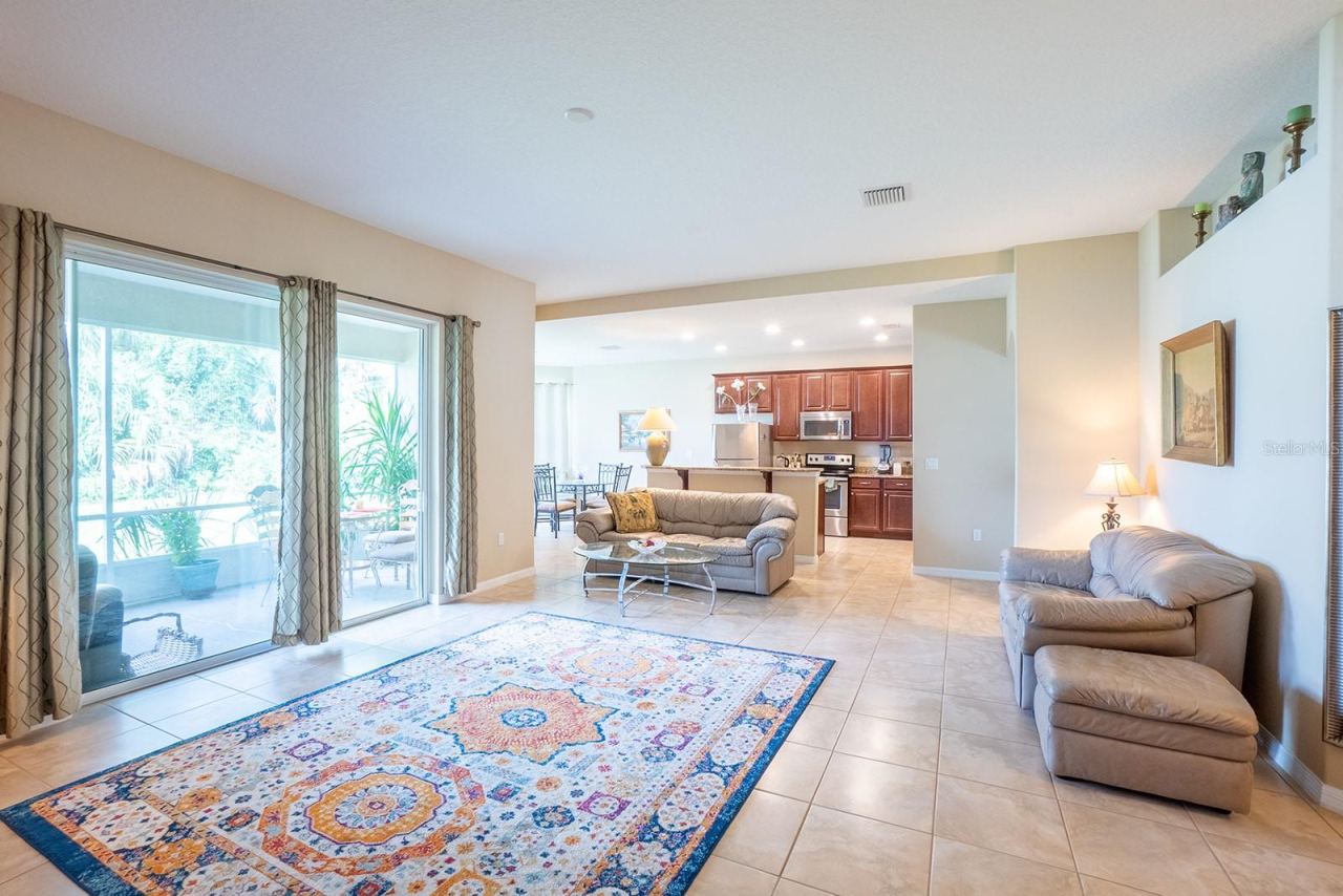 Photo 4 of 33 Ranshire Ln, Palm Coast, FL 32164