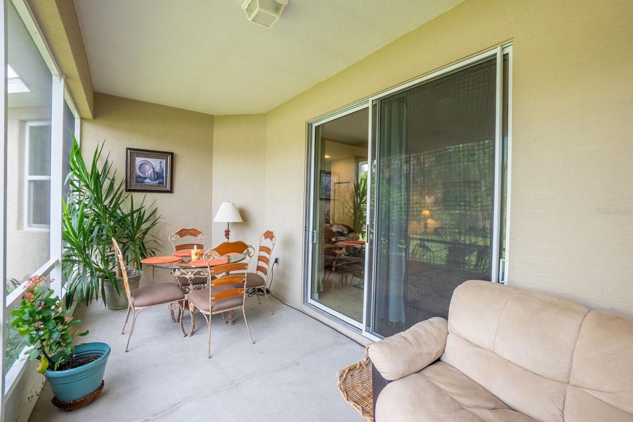 Photo 5 of 33 Ranshire Ln, Palm Coast, FL 32164