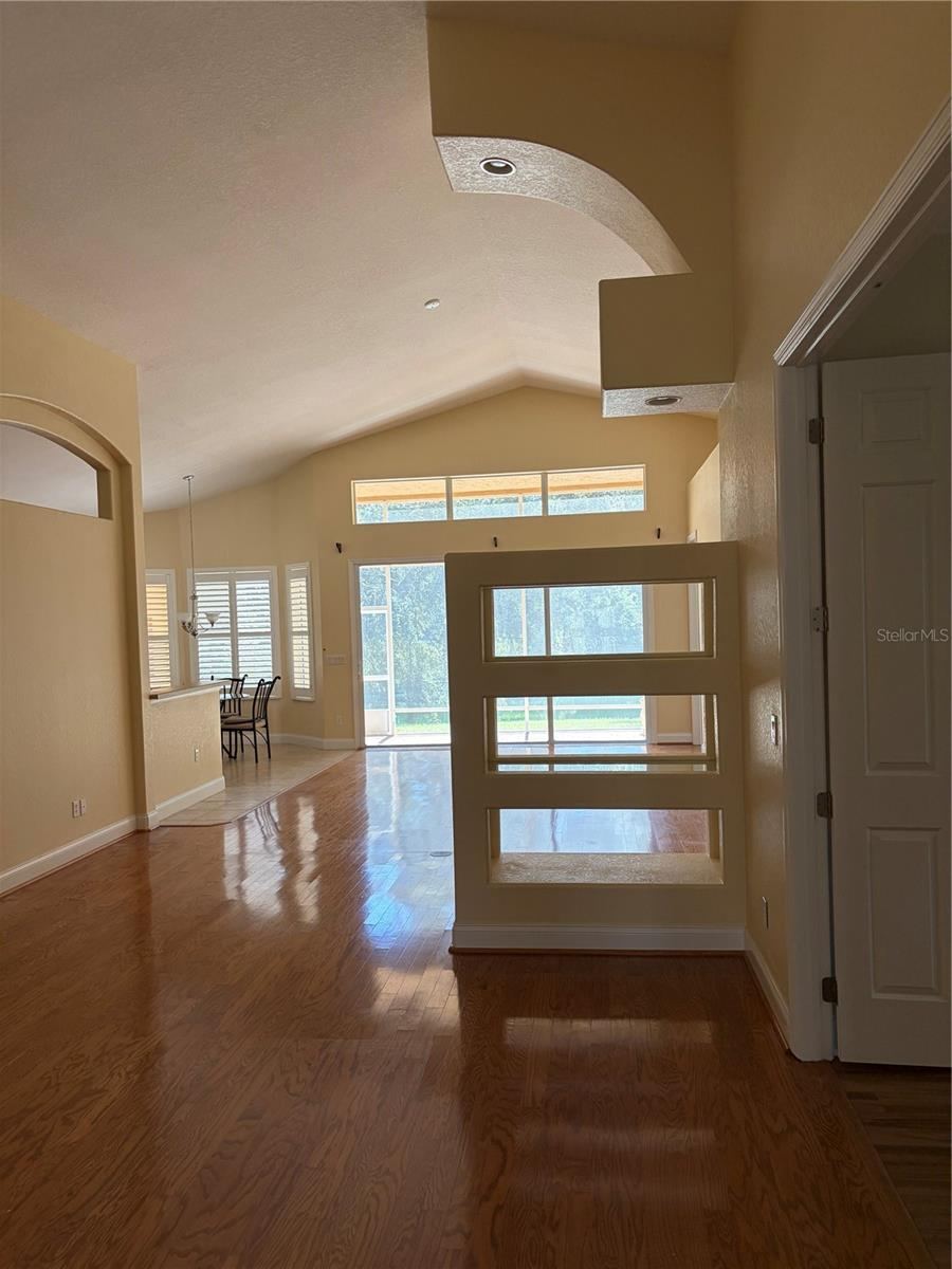 Photo 2 of 10 Lakeside Way N, Palm Coast, FL 32137