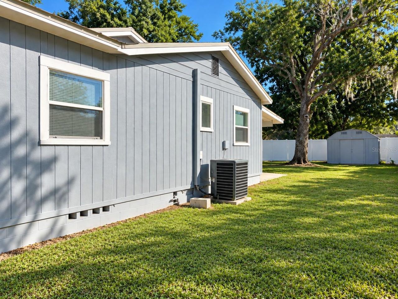 Photo 4 of 1618 Magnolia Ave, Deland, FL 32724
