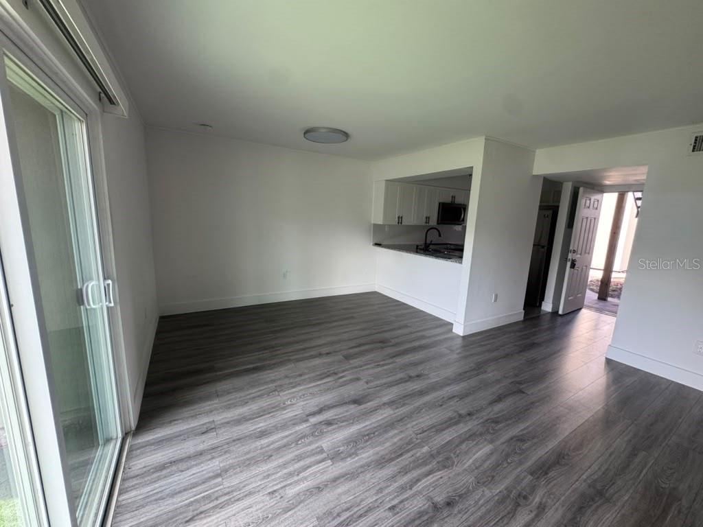 Photo 5 of 173 Scottsdale Sq #173, Winter Park, FL 32792