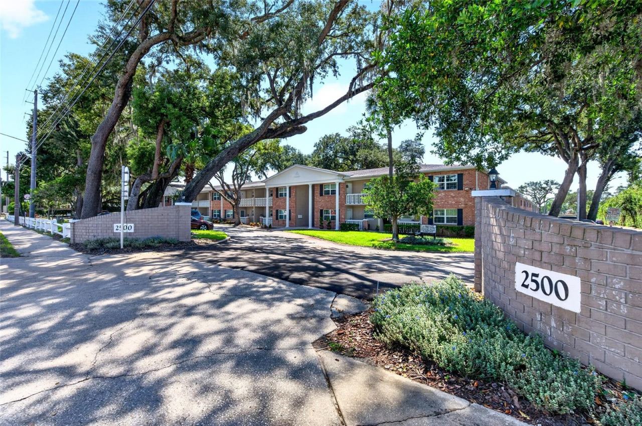 Photo 2 of 2500 Lee Rd #123, Winter Park, FL 32789
