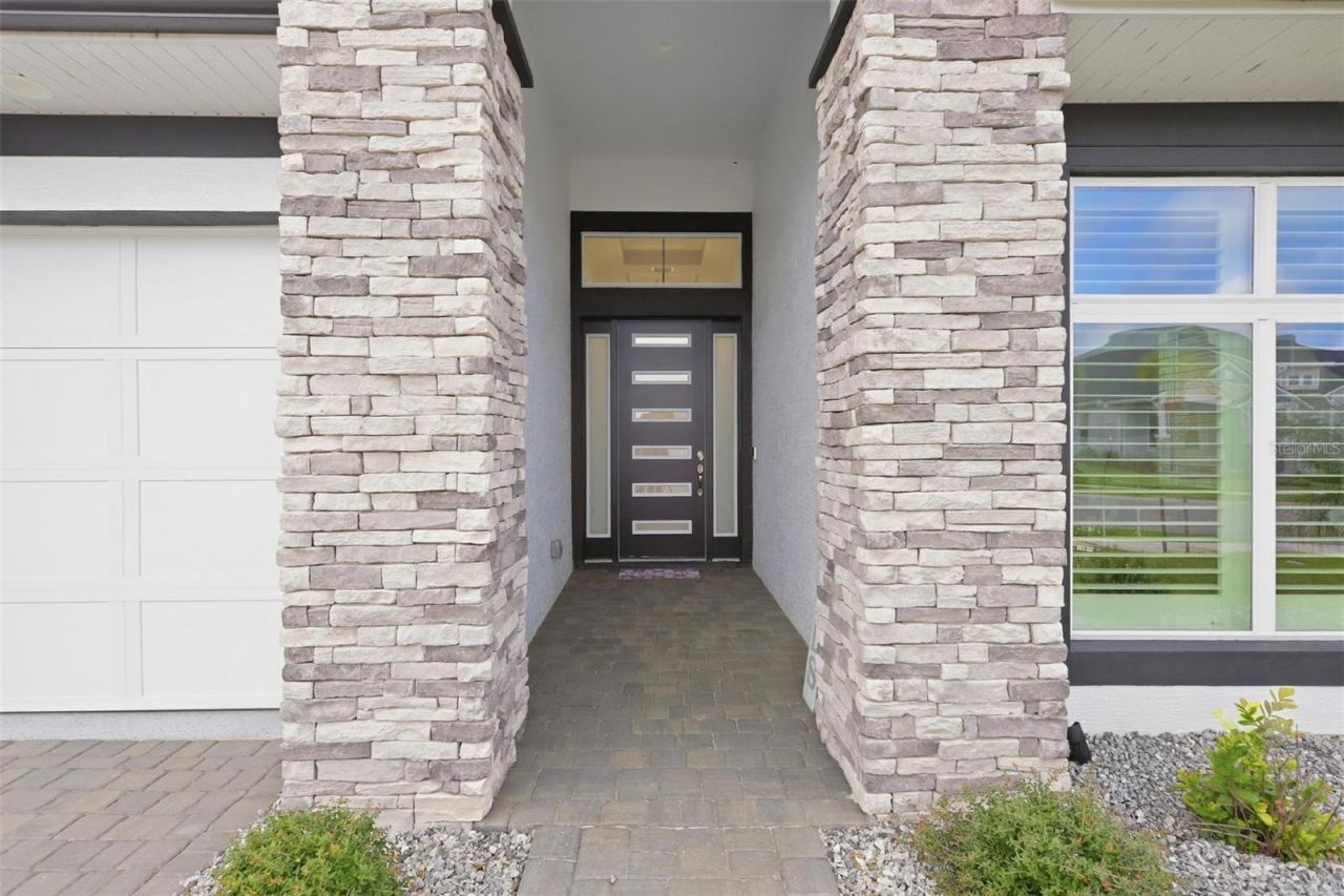 Photo 4 of 409 Mosaic Blvd, Daytona Beach, FL 32124