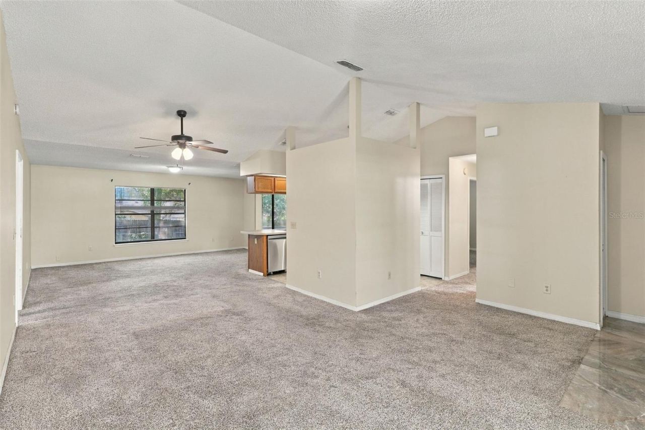 Photo 4 of 1249 Howland Blvd, Deltona, FL 32738