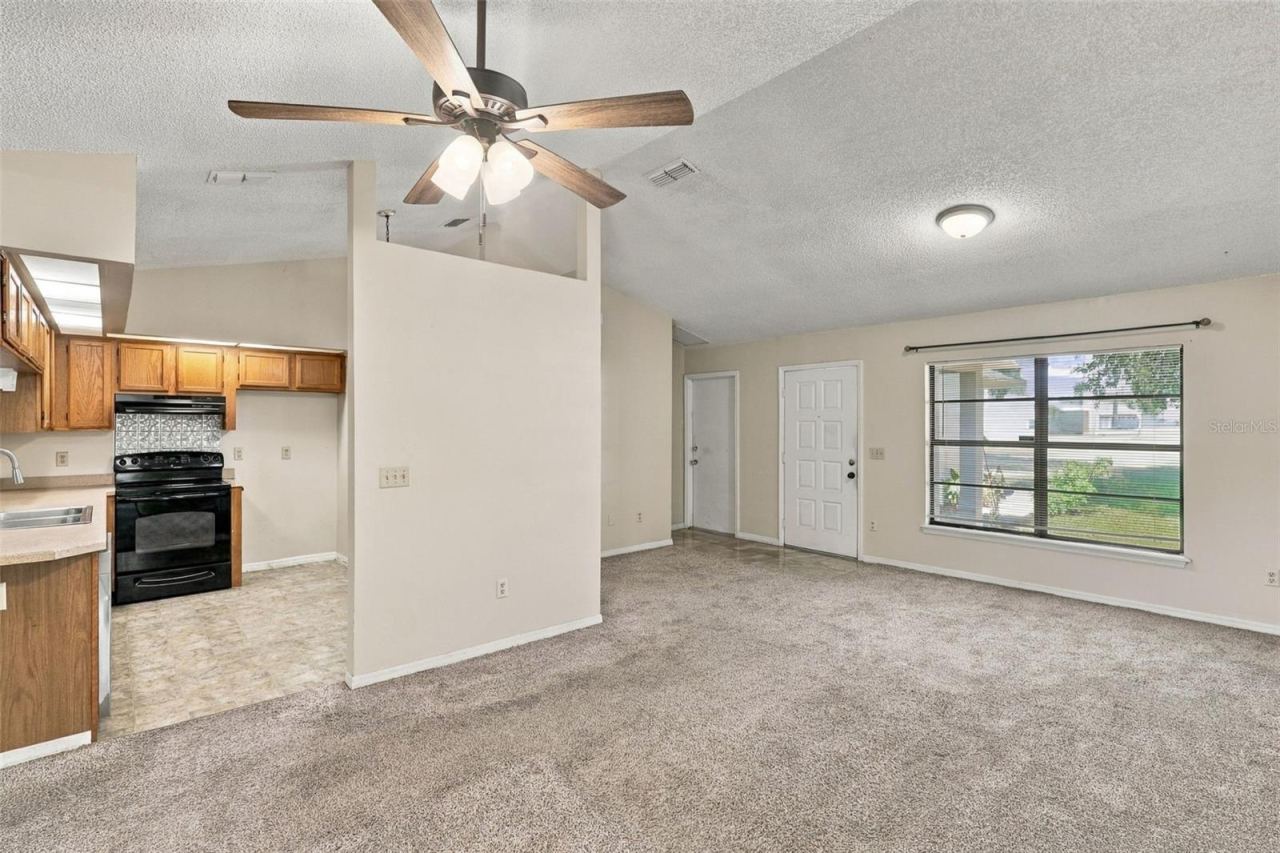 Photo 5 of 1249 Howland Blvd, Deltona, FL 32738