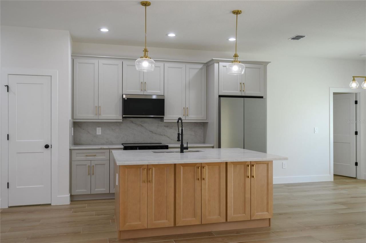 Photo 5 of 63 Alicante Rd, Debary, FL 32713