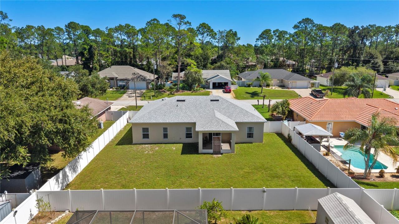 Photo 3 of 83 Roxboro Dr, Palm Coast, FL 32164