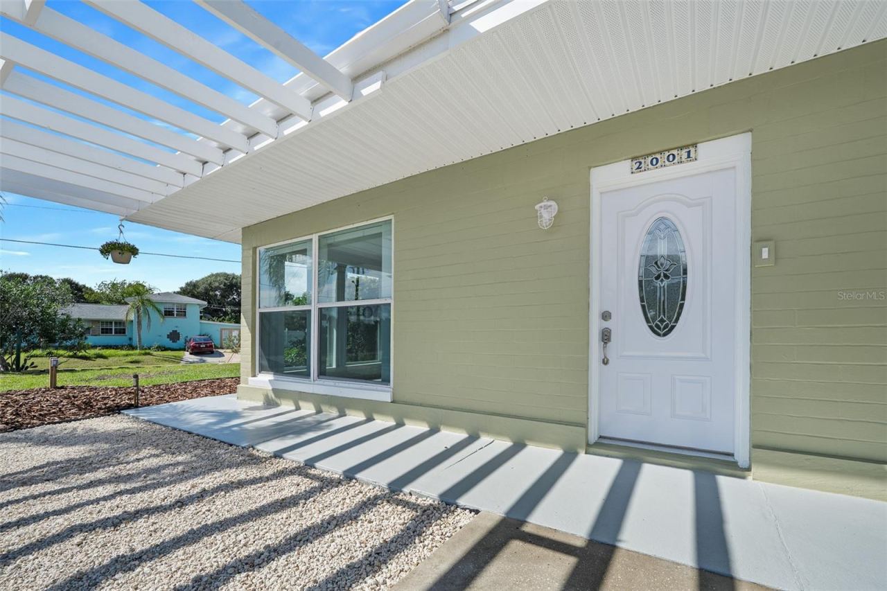 Photo 5 of 2001 N Oleander Ave, Daytona Beach, FL 32118