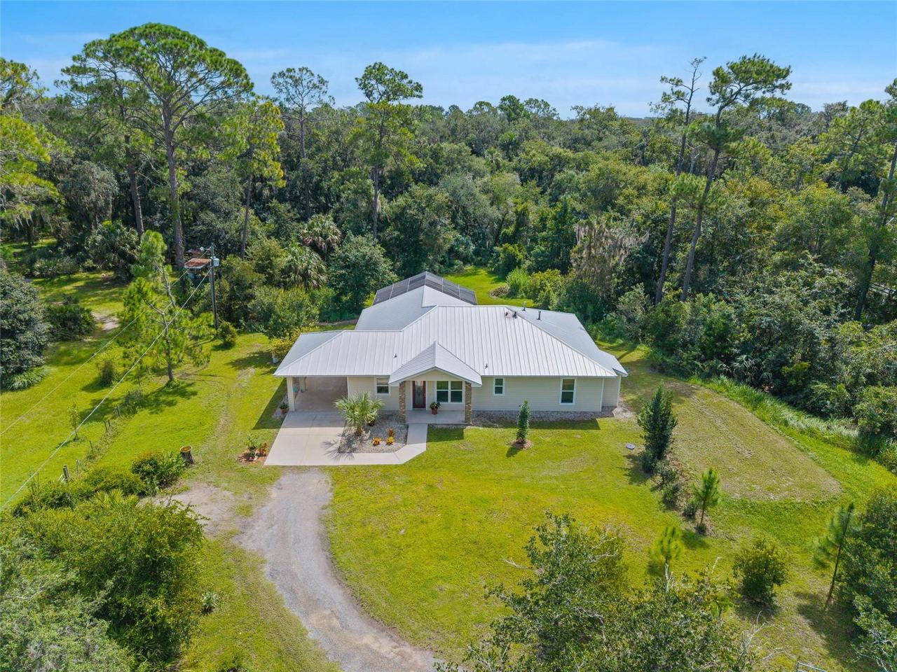 Photo 4 of 71 Perry Ln, Enterprise, FL 32725