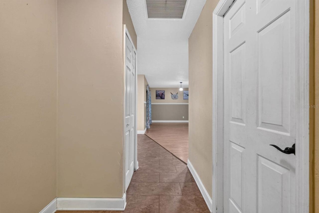 Photo 4 of 319 Quaker Ridge Dr, Daytona Beach, FL 32119