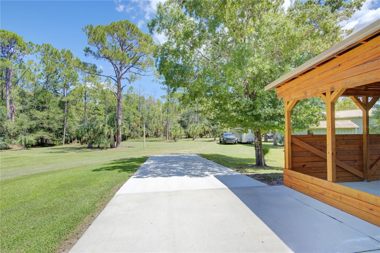 Photo 4 of 420 Smith Rd, Osteen, FL 32764