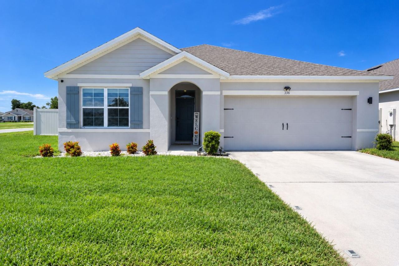 Photo 4 of 336 Winged Elm Dr, Debary, FL 32713