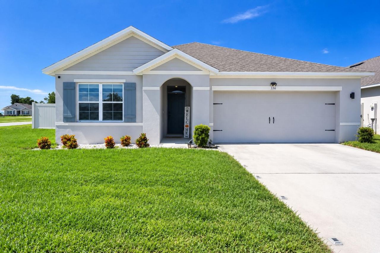 Photo 5 of 336 Winged Elm Dr, Debary, FL 32713