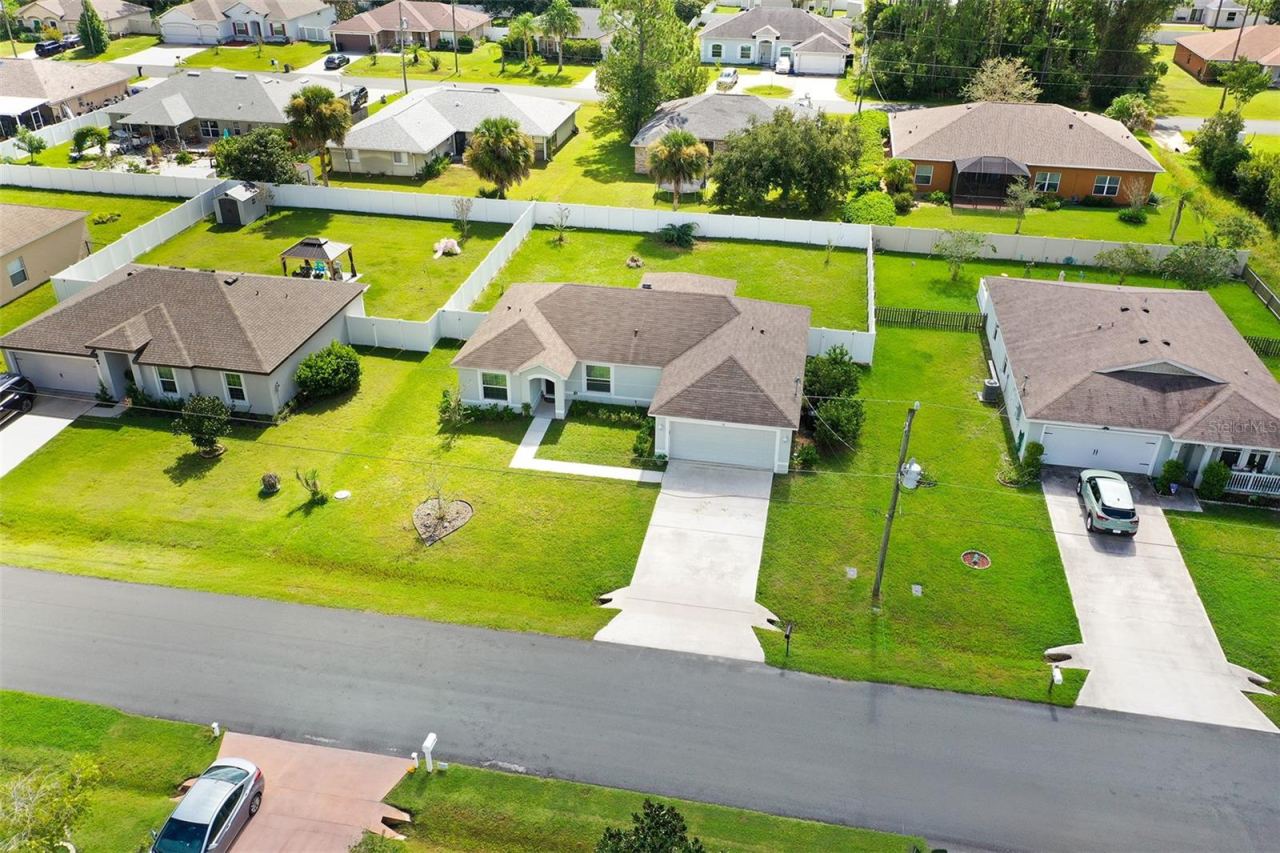 Photo 2 of 18 Post Oak Ln, Palm Coast, FL 32164