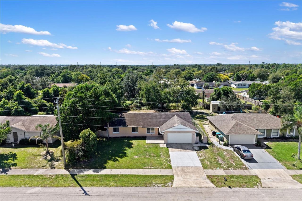 Photo 5 of 2673 Windsor Heights St, Deltona, FL 32738