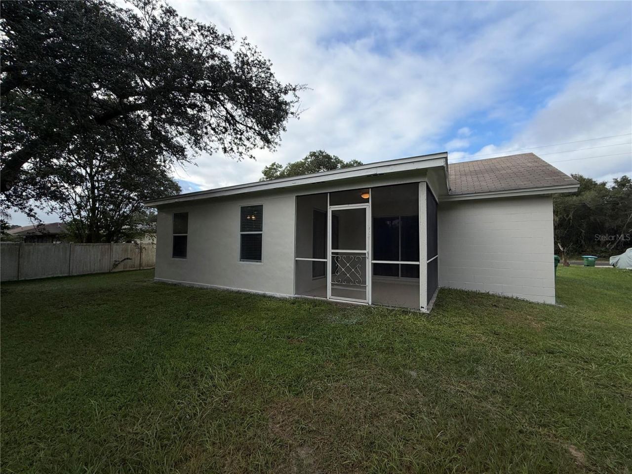 Photo 5 of 881 Vicksburg St, Deltona, FL 32725