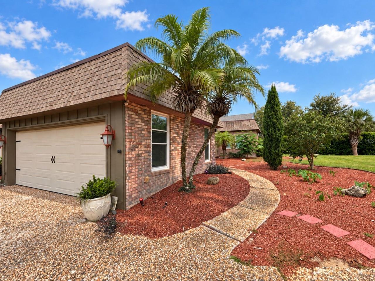 Photo 2 of 104 Rio Pinar Dr, Ormond Beach, FL 32174