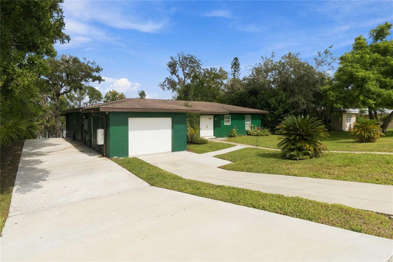 Photo 5 of 1670 N Page Dr, Deltona, FL 32725