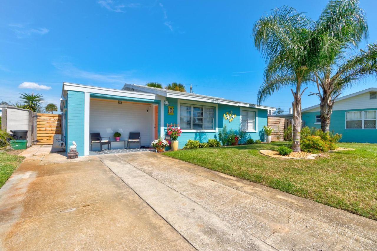 Photo 4 of 14 Tropical Dr, Ormond Beach, FL 32176