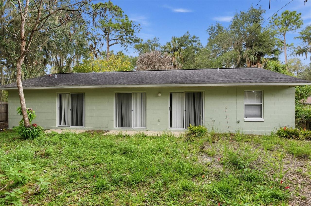 Photo 4 of 235 Toms Rd, Debary, FL 32713