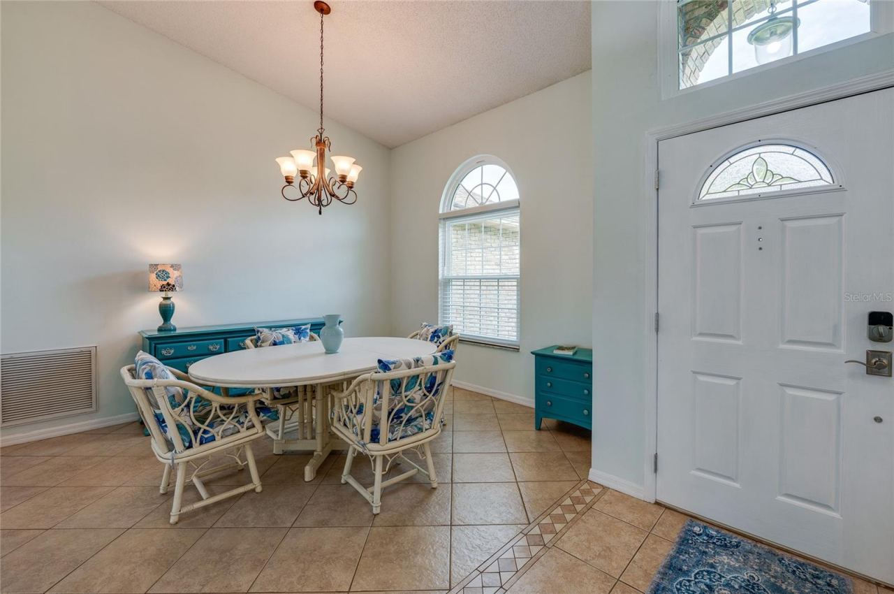 Photo 5 of 6129 Half Moon Dr, Port Orange, FL 32127
