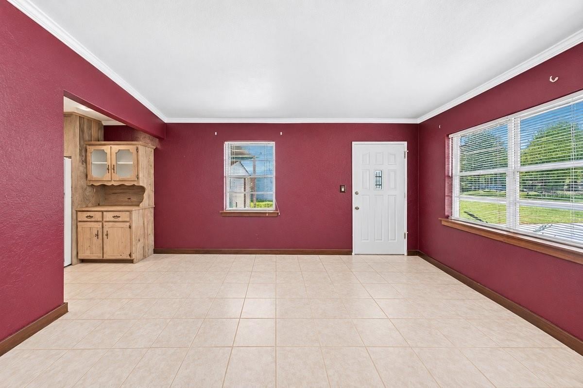 Photo 5 of 118 Palm Dr, Daytona Beach, FL 32117