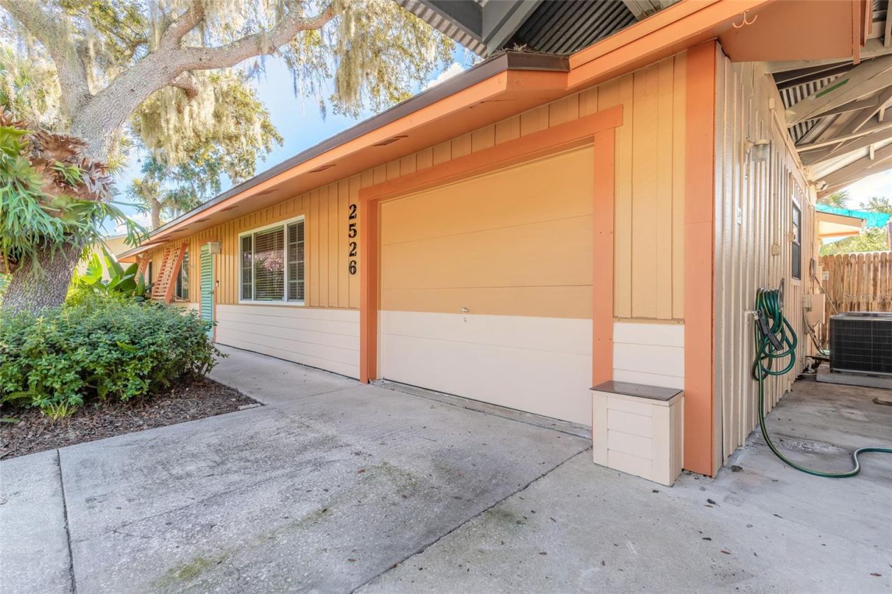 Photo 5 of 2526 Royal Palm Dr, Edgewater, FL 32141
