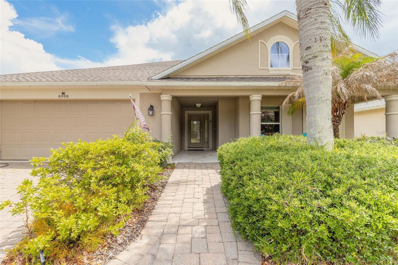 Photo 4 of 6908 Vintage Ln, Port Orange, FL 32128