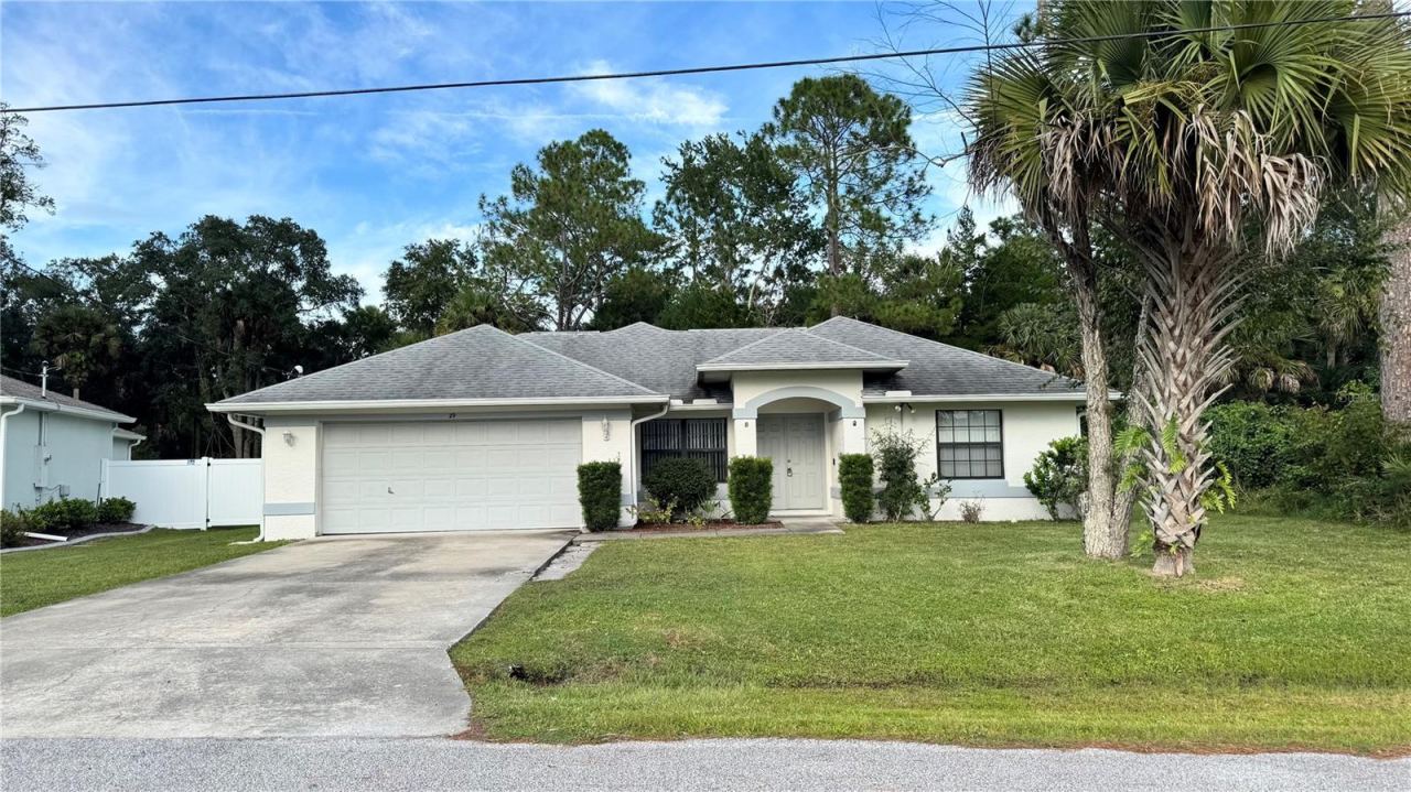 Photo 2 of 29 White Deer Ln, Palm Coast, FL 32164
