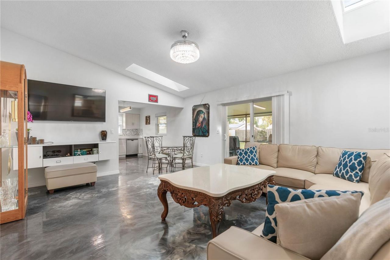 Photo 4 of 13 Belleaire Dr, Palm Coast, FL 32137